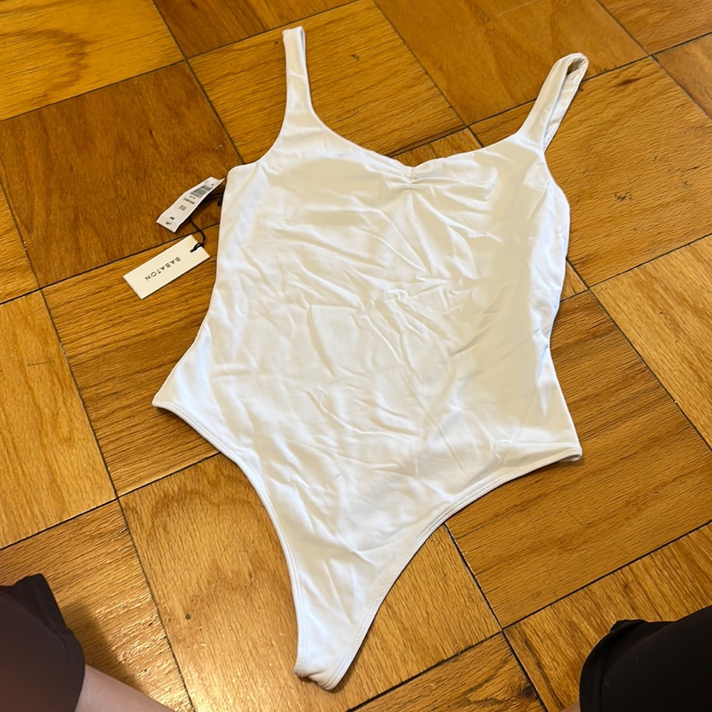 NWT Aritzia bodysuit